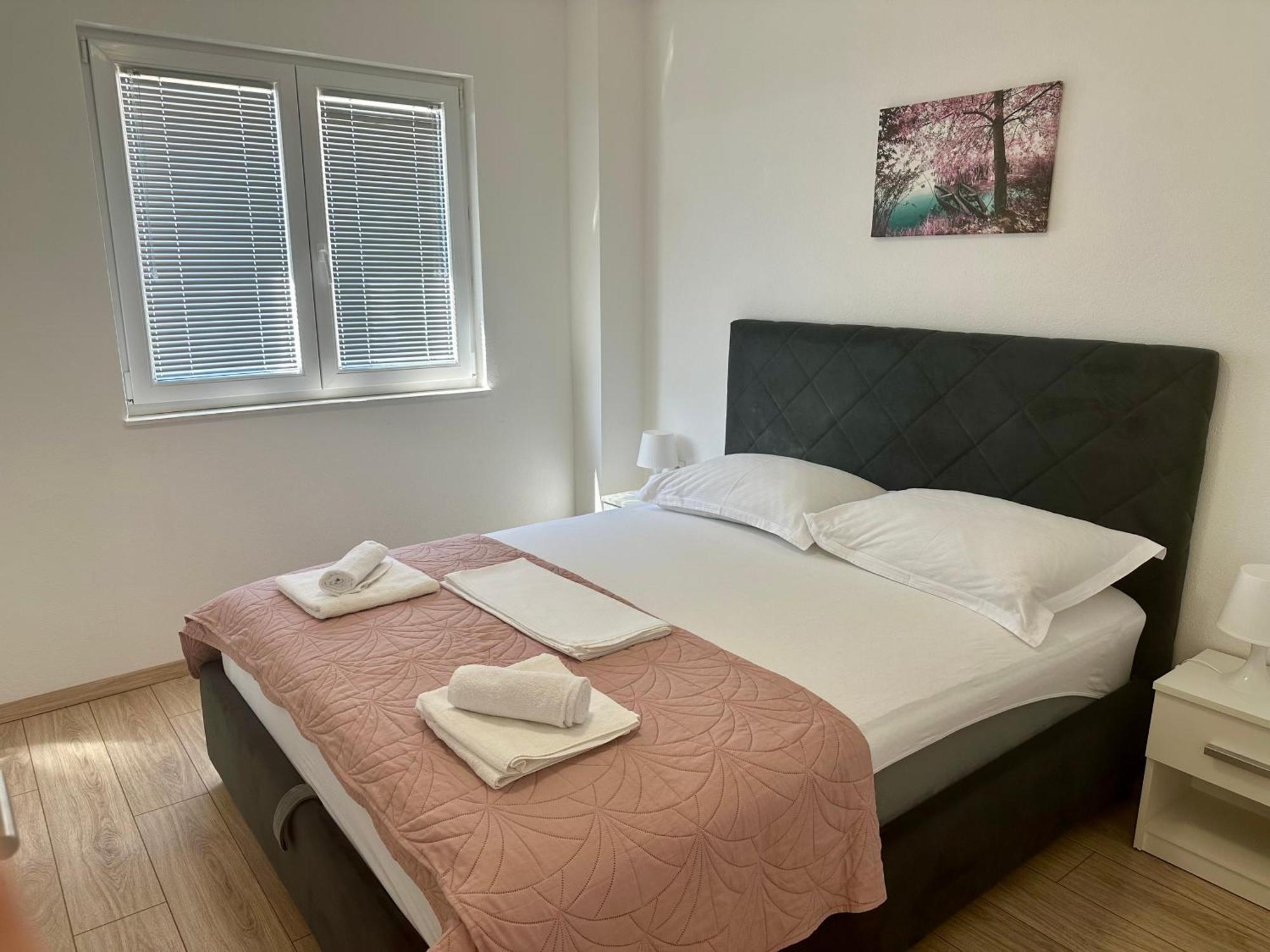 Apartmani Josipa Baška Voda Dış mekan fotoğraf